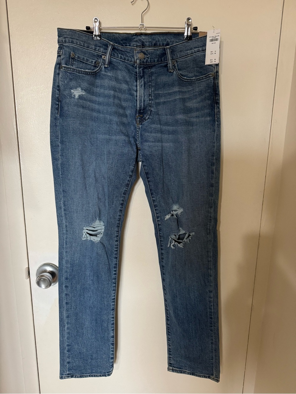 Abercrombie & Fitch Men's Skinny Jeans - Medium Blue Wash